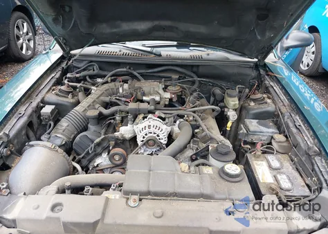 2002 Ford Mustang Gt z USA, uszkodzony, nr VIN 1FAFP42X82F161080